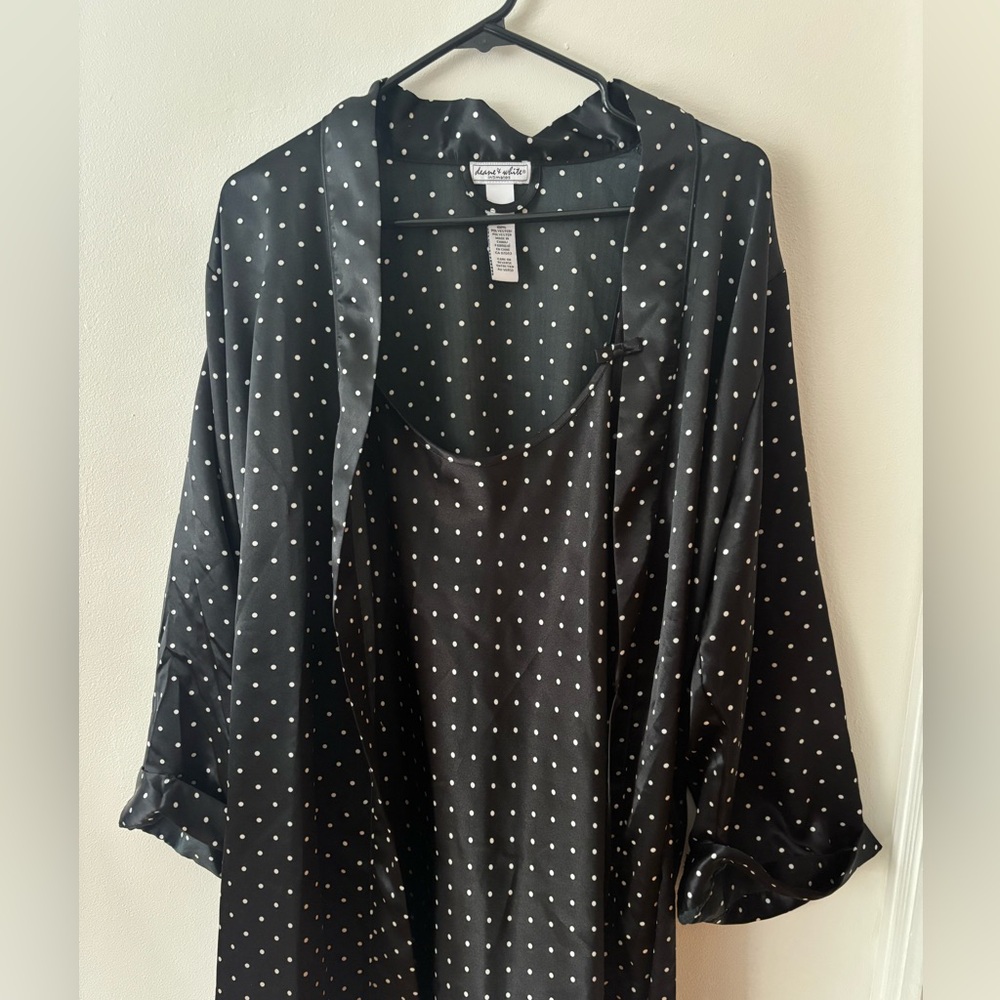 Nightgown and robe set polka dot